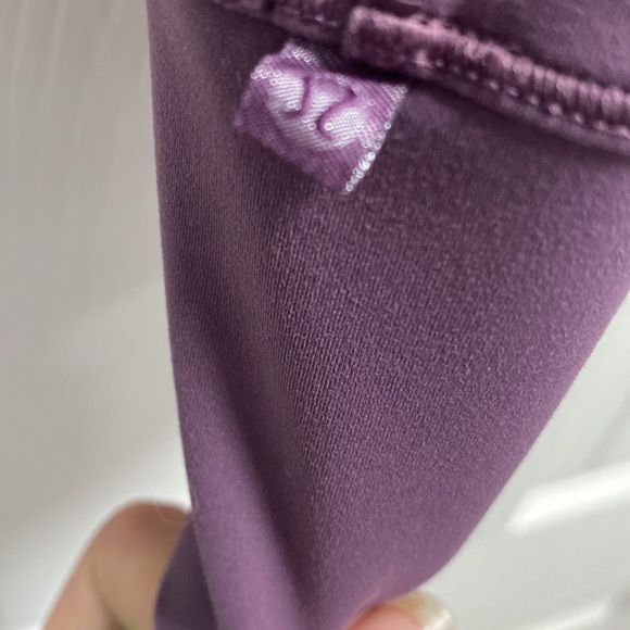 Lululemon purple align reversible tank top size 8 - Picture 2 of 4